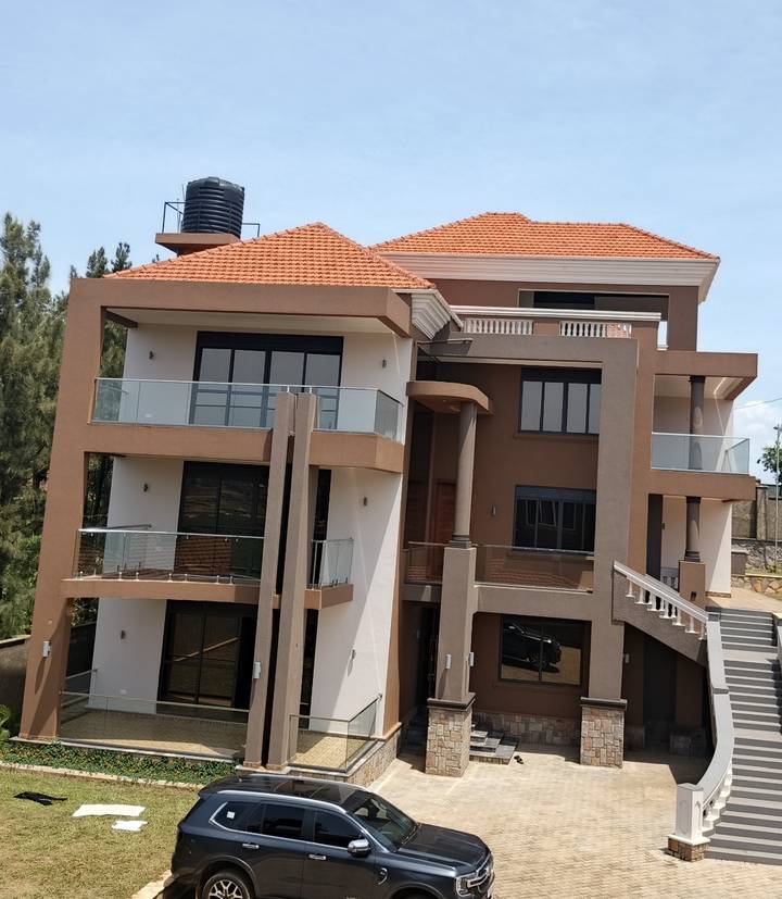 6-Bedroom Executive Home, Munyonyo